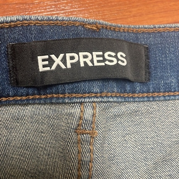 Express jewel accent shorts shortie High Rise Shorts size 4 - Picture 5 of 8